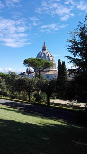 La Cupola Suite — 4-Star Luxury Hotel in Rome, Italy
