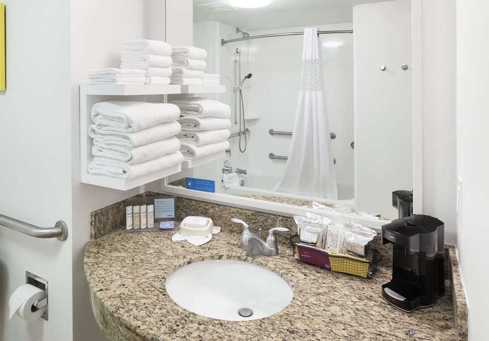 Hampton Inn Austin Round Rock - photo 22