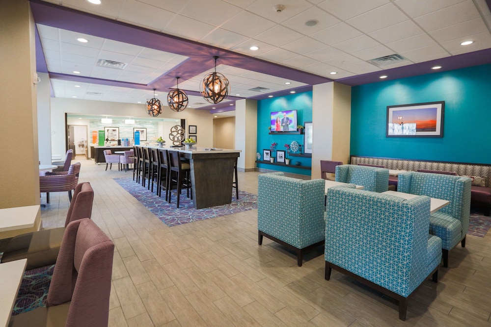 Hampton Inn El Reno - photo 6