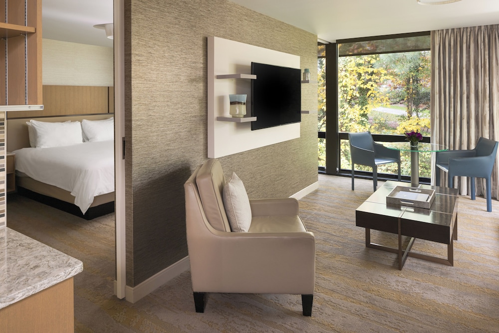 JB Duke Hotel - photo 17