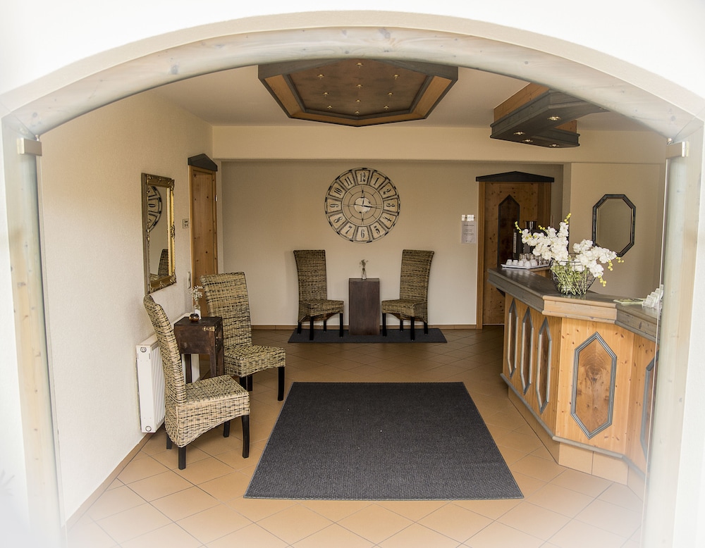 Hotel Am Schwanberg — hotel in Rodelsee