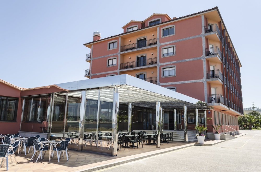 Hotel Delfin Azul in Sanxenxo, Spain