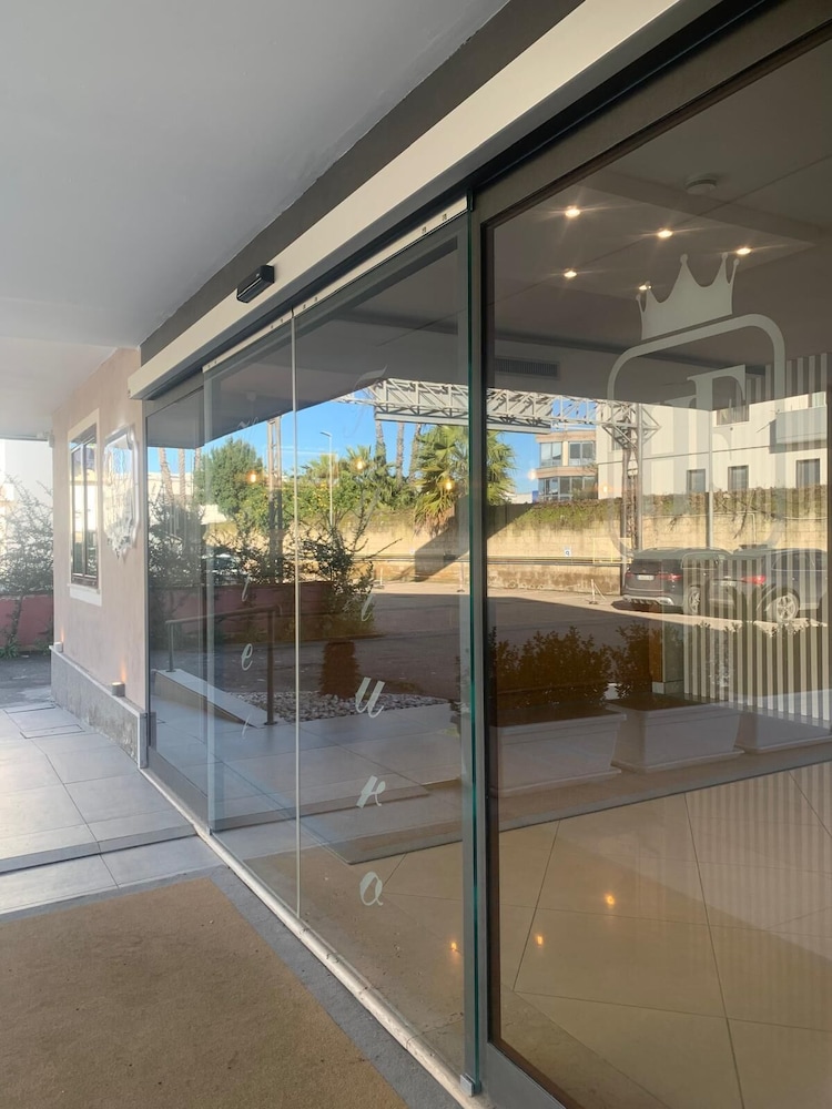 Hotel Futuro — hotel in Aversa