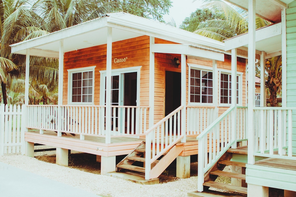 Hummingbird Estate Cabanas — Dangriga — photo 5