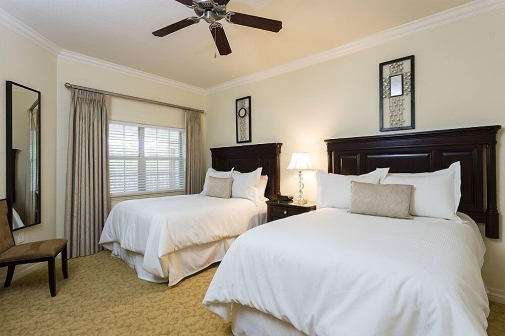 Modern Furniture in Reunion Resort 3 Br condo by RedAwning - photo 7