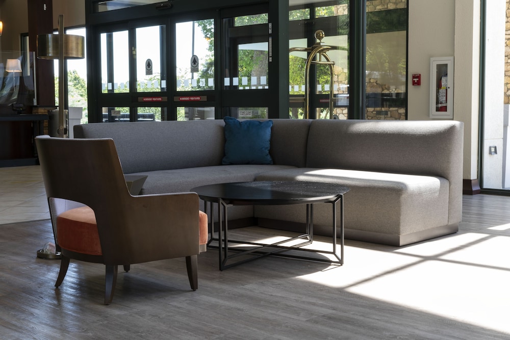 Holiday Inn Asheville Biltmore an IHG Hotel - photo 3