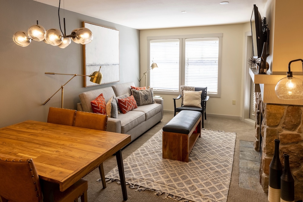 2204 Two Bedroom Deluxe Eagle Springs East 2 Condo By Redawning 19639690 — Mount Carmel