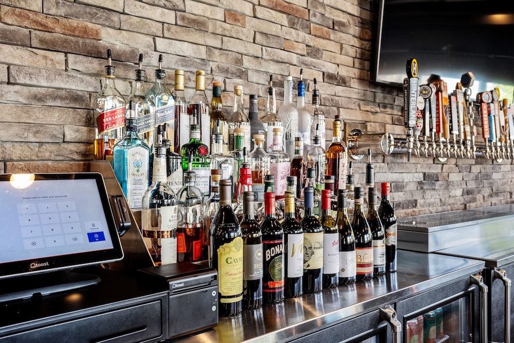 Cobblestone Hotel & Suites De Pere Green Bay - photo 59