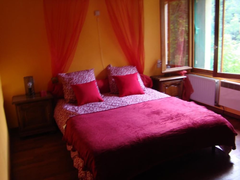 Mas Nogarede in Arles, France