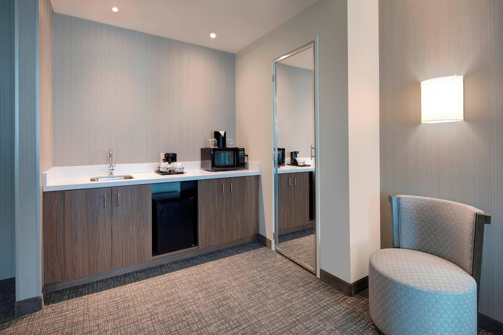 Courtyard by Marriott Atlanta Vinings Galleria - photo 16