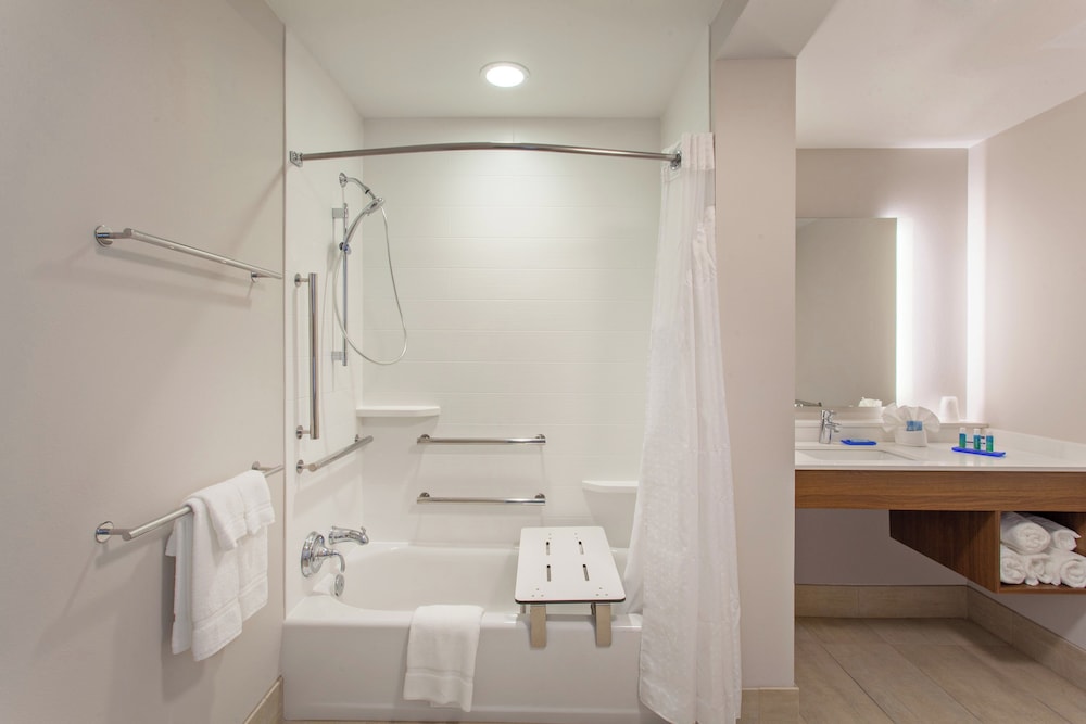 Holiday Inn Express & Suites Brigham City North Utah by IHG - photo 34