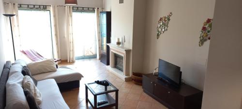 Apartamento Felicidade — 4-Star Luxury Hotel in Almancil, Portugal