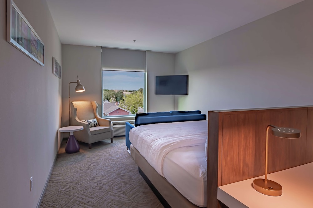 Hilton Garden Inn Dallas at Hurst Conference Center - photo 14