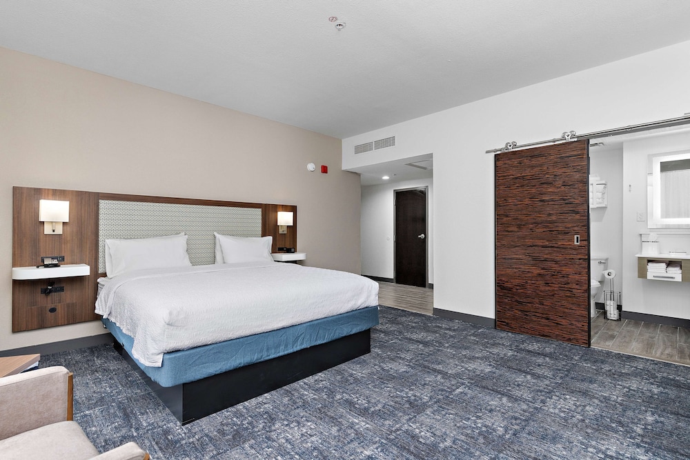 Hampton Inn Kansas City Downtown Financial District - photo 15