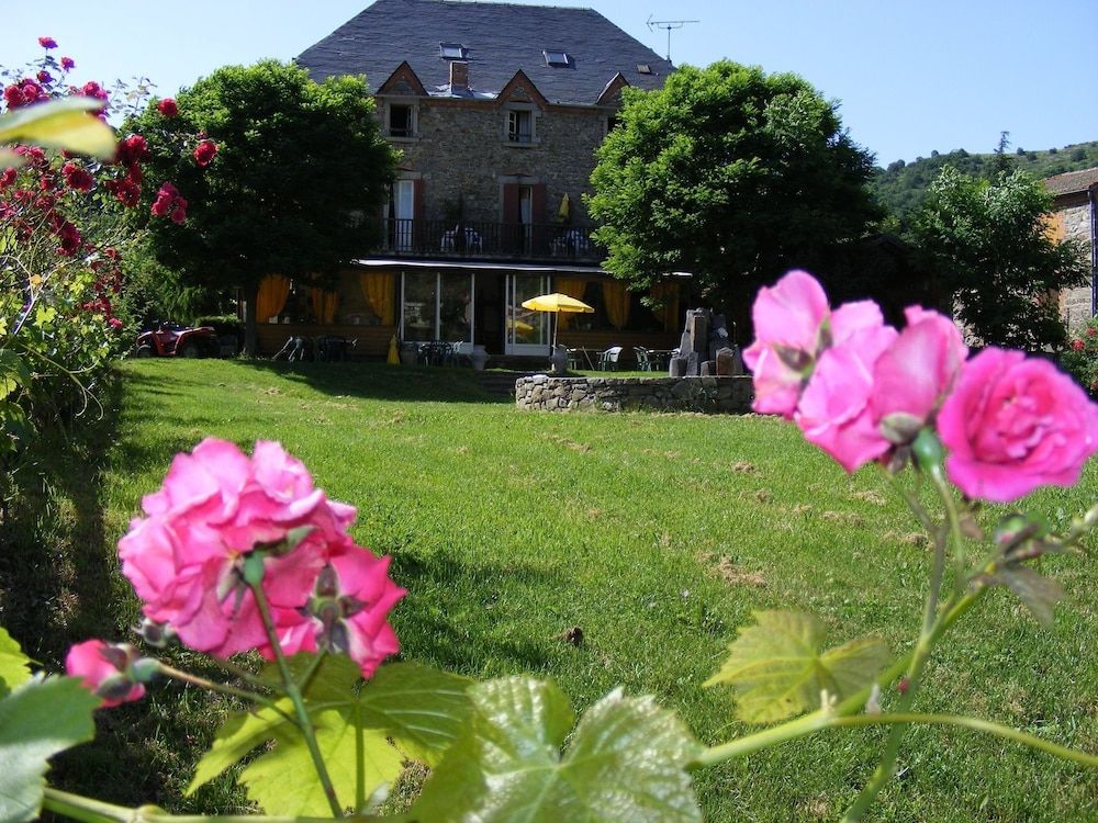 H Tel Saint Verny — Brioude