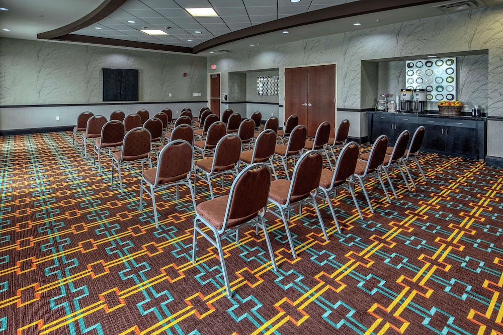 Hampton Inn & Suites Clarksville - photo 44
