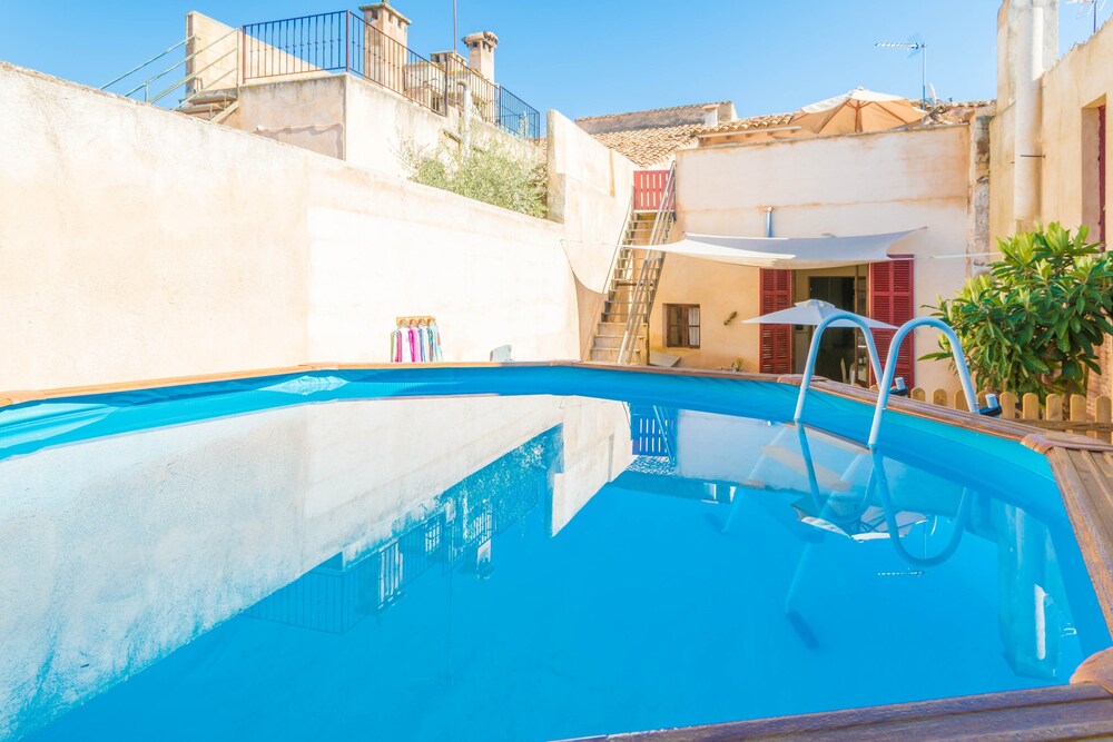 Casa Petra Iii — 4-Star Luxury Hotel in Petra, Spain