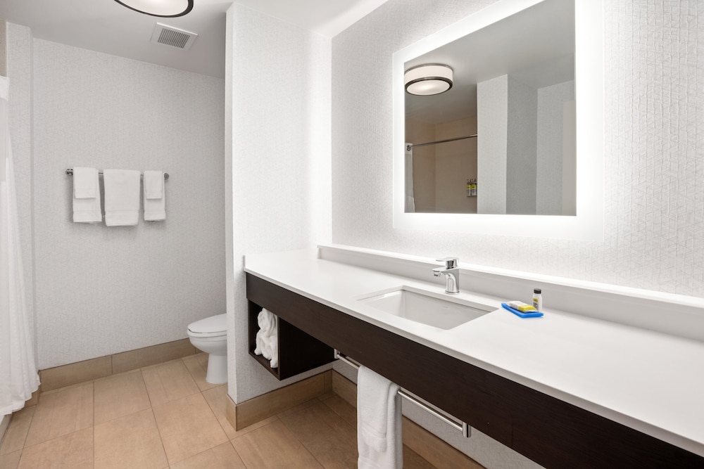 Holiday Inn Express & Suites Marysville by IHG - photo 16