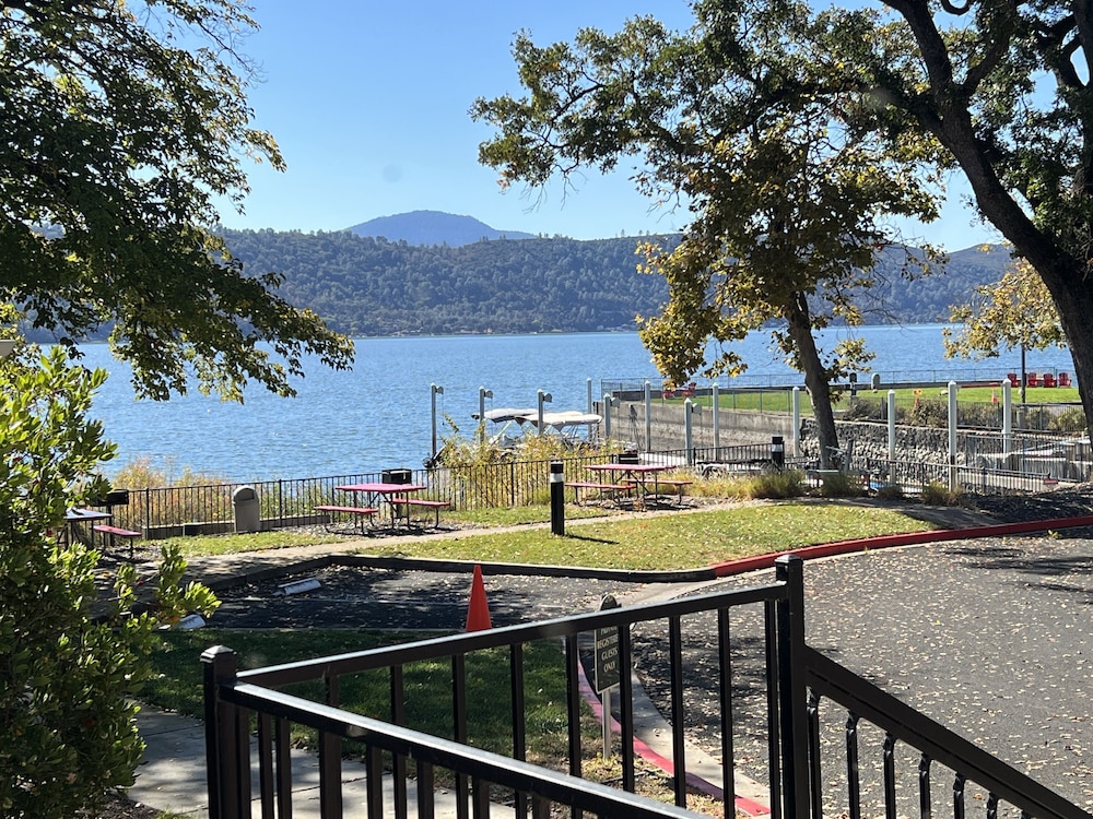 Clear Lake Cottages & Marina - photo 172