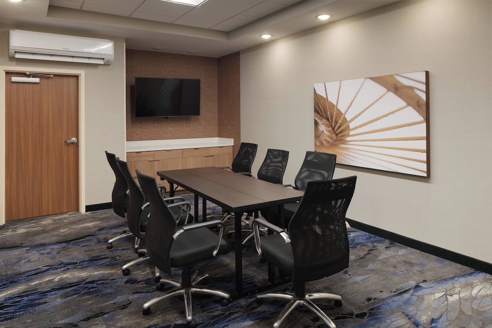 Fairfield Inn & Suites by Marriott Louisville New Albany IN - photo 23