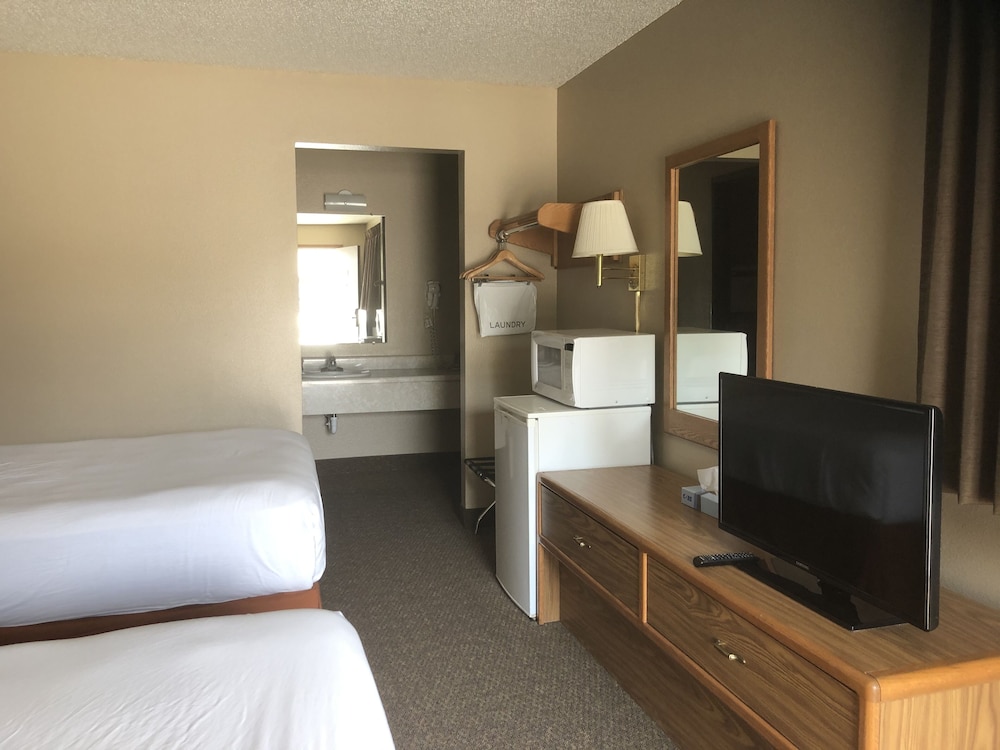 Americas Best Value Inn Onawa - photo 14