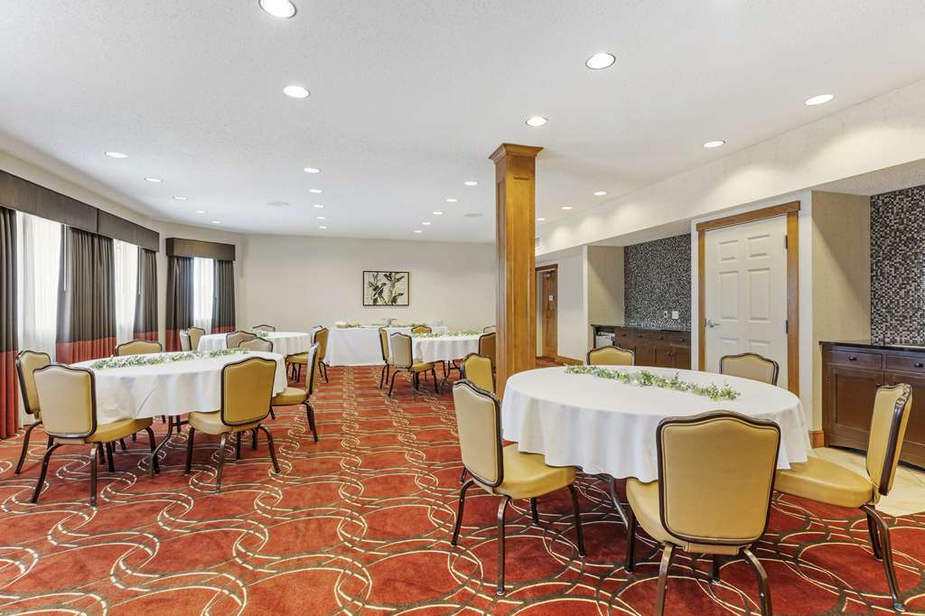 Best Western Plus Dutch Haus Inn and Suites - photo 49