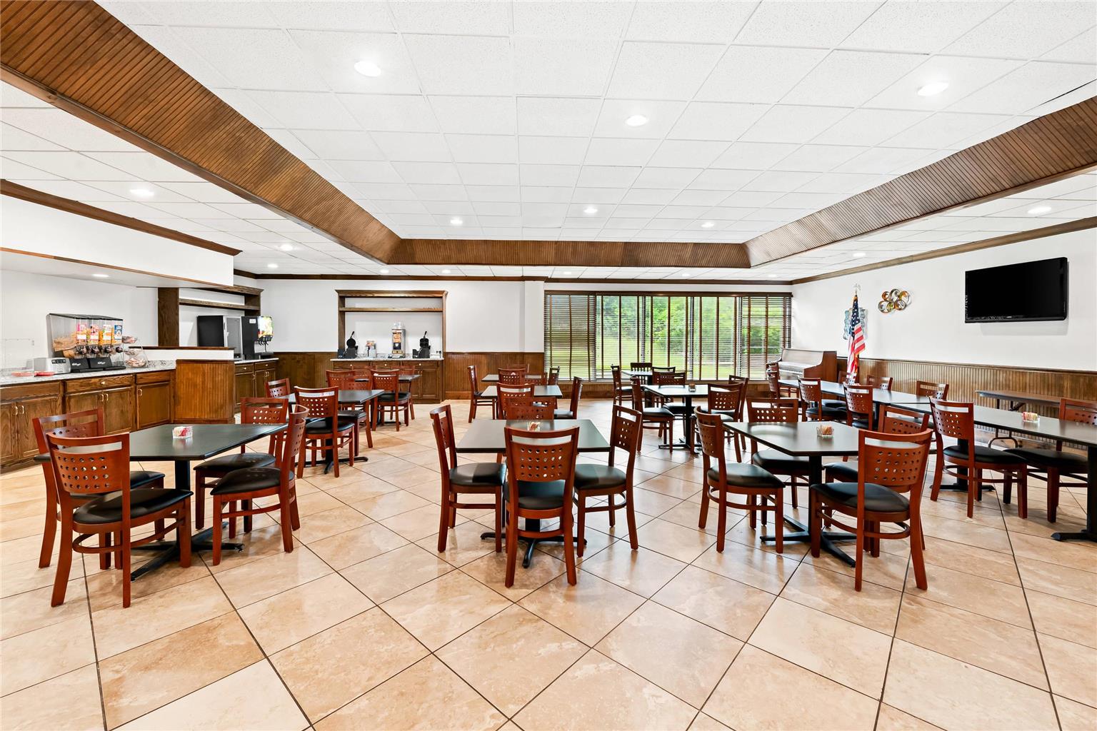 Quality Inn Dayton Airport - photo 38