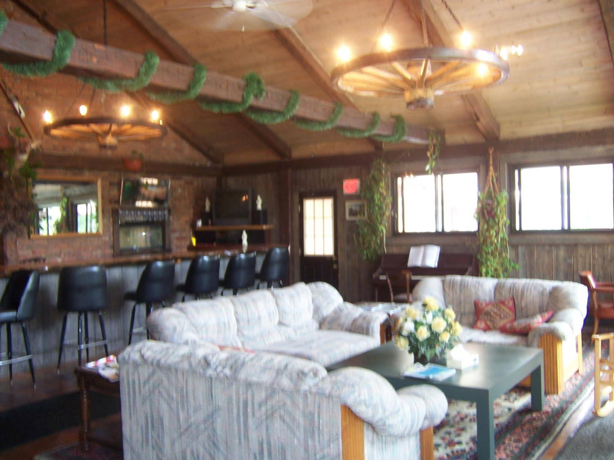 Killington Pico Motor Inn - photo 10