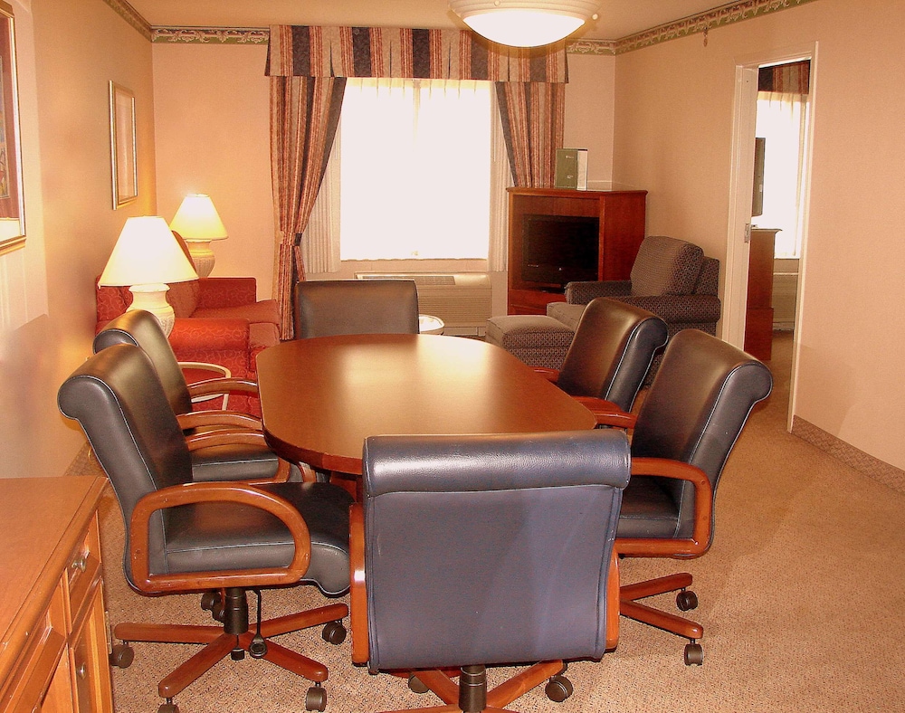 Hilton Garden Inn Nanuet - photo 21
