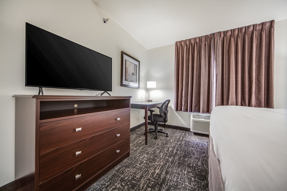 Cobblestone Hotel & Suites Cozad - photo 24