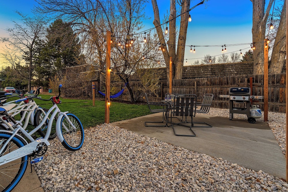 Ultimate Group Getaway Big Yard Fire Pit Grill in Fort Collins, United States