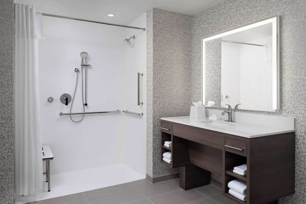 Home2 Suites by Hilton Winter Haven - photo 22