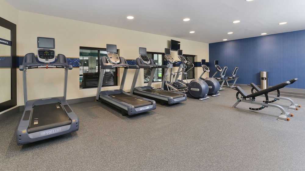 Hampton Inn & Suites Des Moines Downtown - photo 37