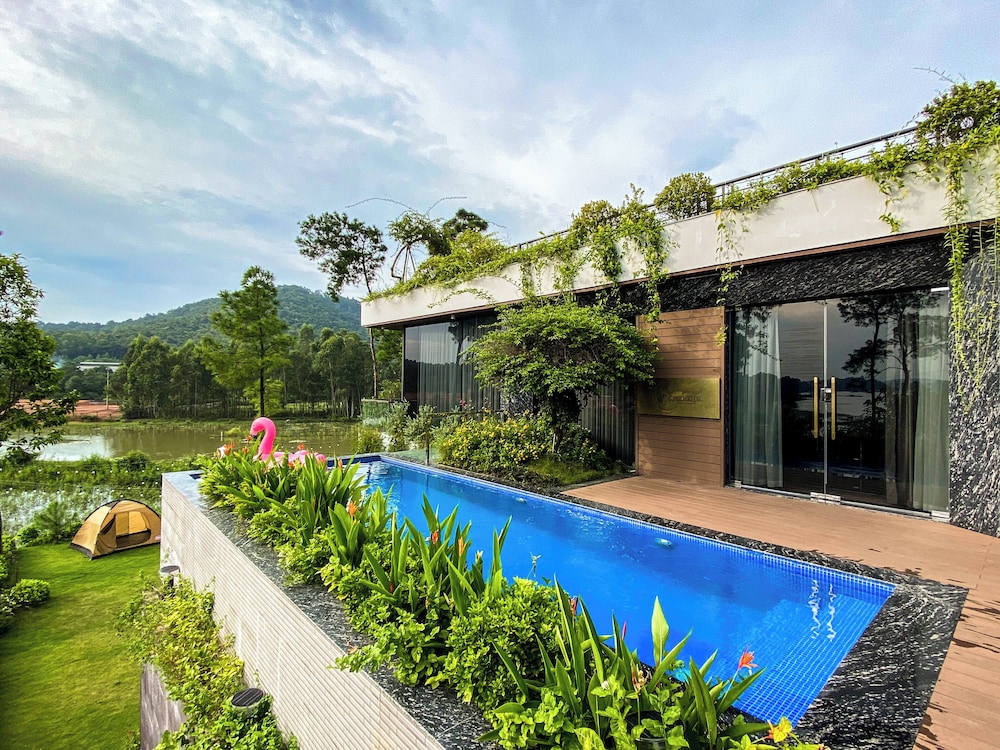 Venus Villa Flamingo Dai Lai by MAPSTAR — 4-Star Luxury Hotel in Phuc Yen, Vietnam