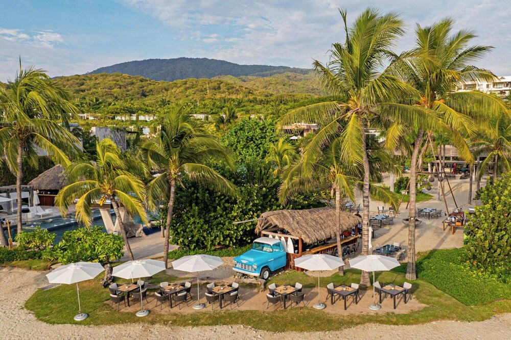 W Punta de Mita