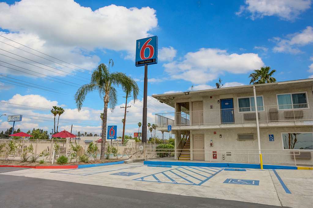 Motel 6 San Bernardino South - photo 4