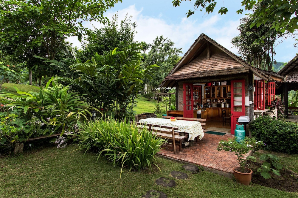 Baan Kaew Mongkorn in Hang Dong, Thailand