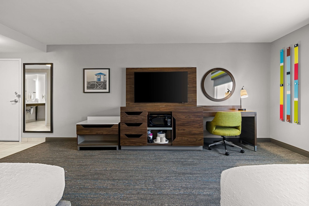 Hampton Inn & Suites Schererville - photo 7
