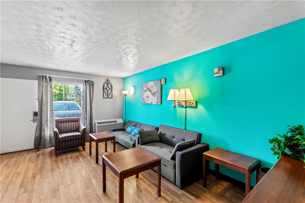 Americas Best Value Inn & Suites Williamstown - photo 14