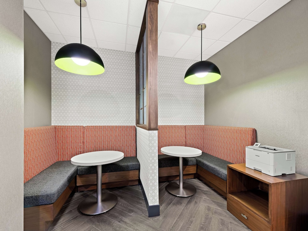 Hampton Inn Longview - photo 35