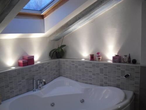 Appartamento romantico indipendente — 4-Star Luxury Hotel in Gaglianico, Italy