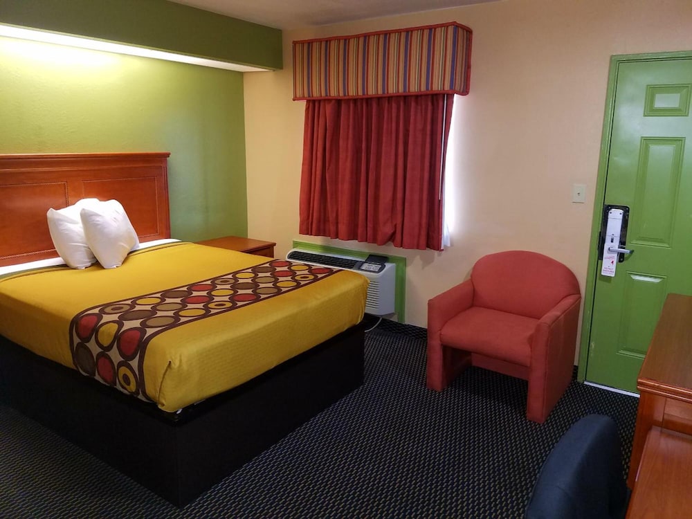 Holiday Terrace Motel - photo 21