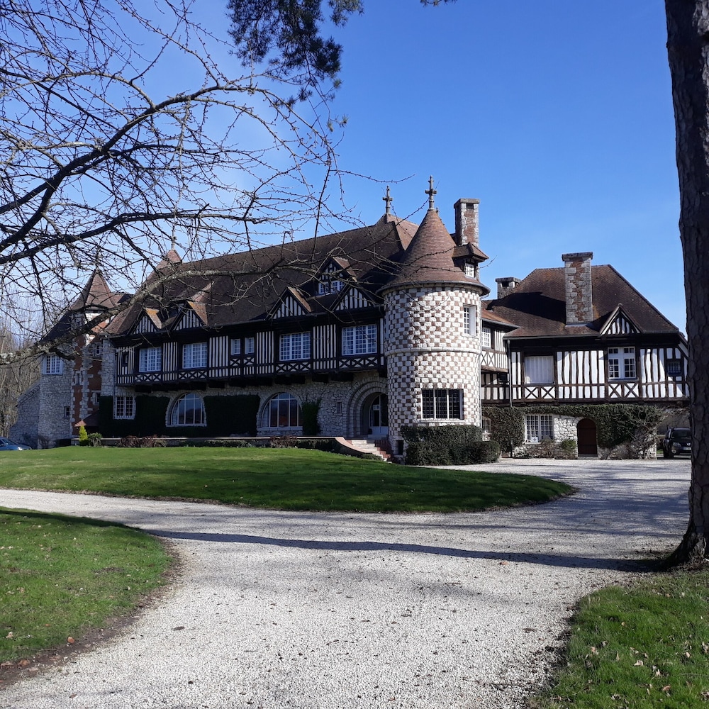 Manoir De Beaumarchais - last minute hotel in Paris