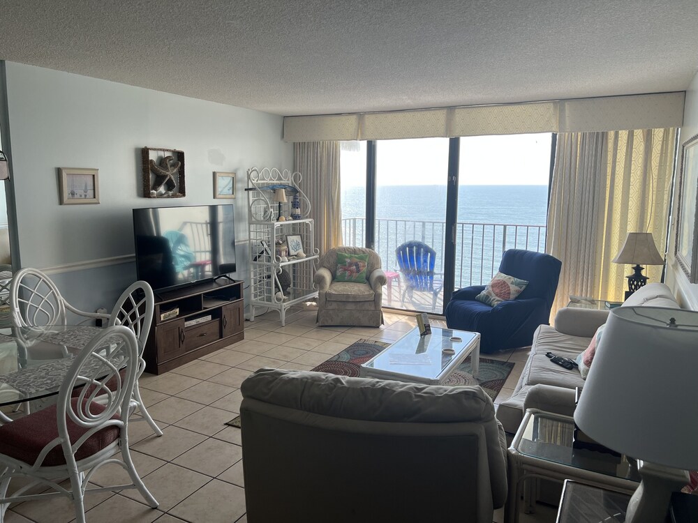 Royal Garden Resort 1401 3 Bedroom Condo by RedAwning - photo 10