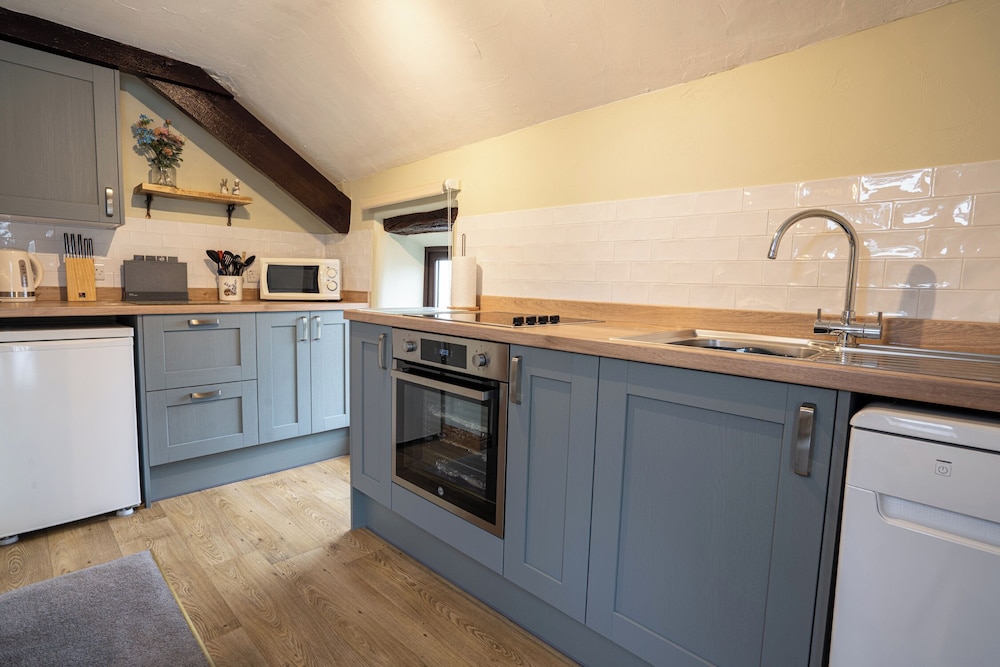 Bolehill Farm Cottages — Bakewell — photo 3