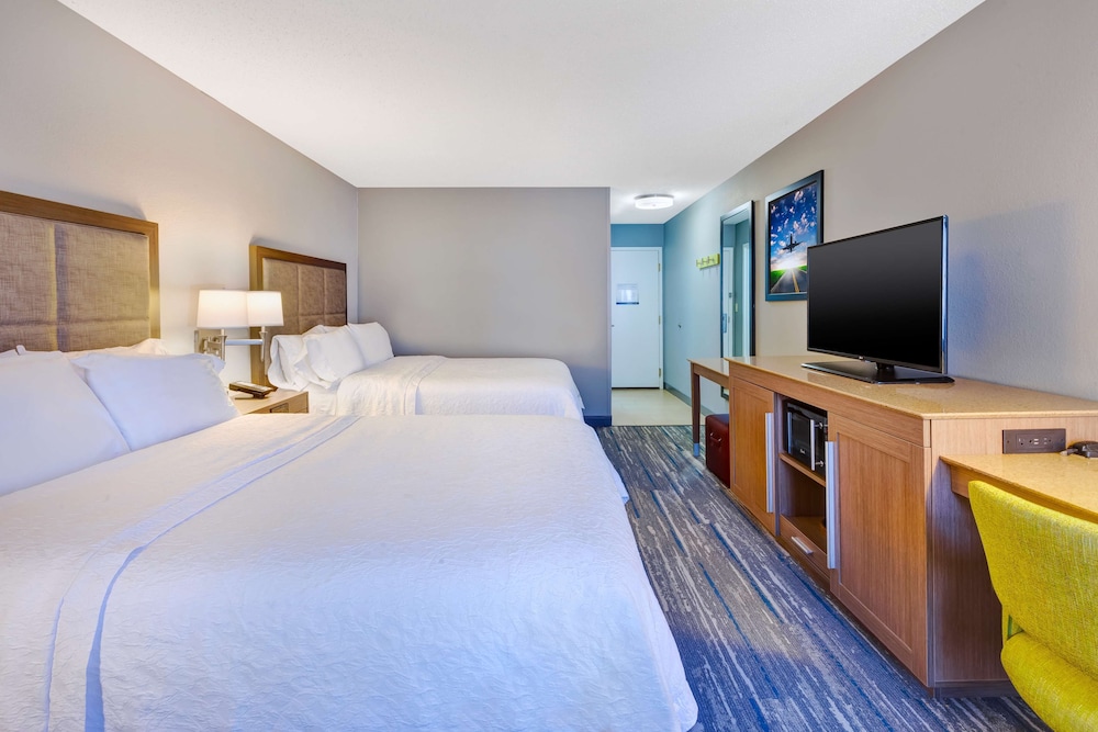Hampton Inn Cincinnati Airport North - photo 10