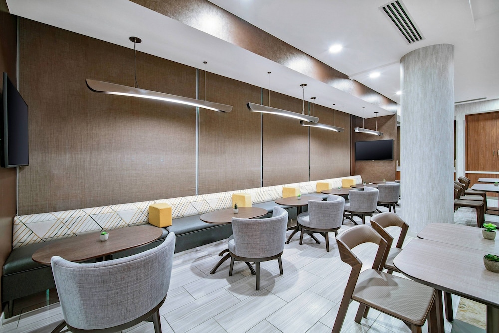 SpringHill Suites by Marriott Phoenix Goodyear - photo 22