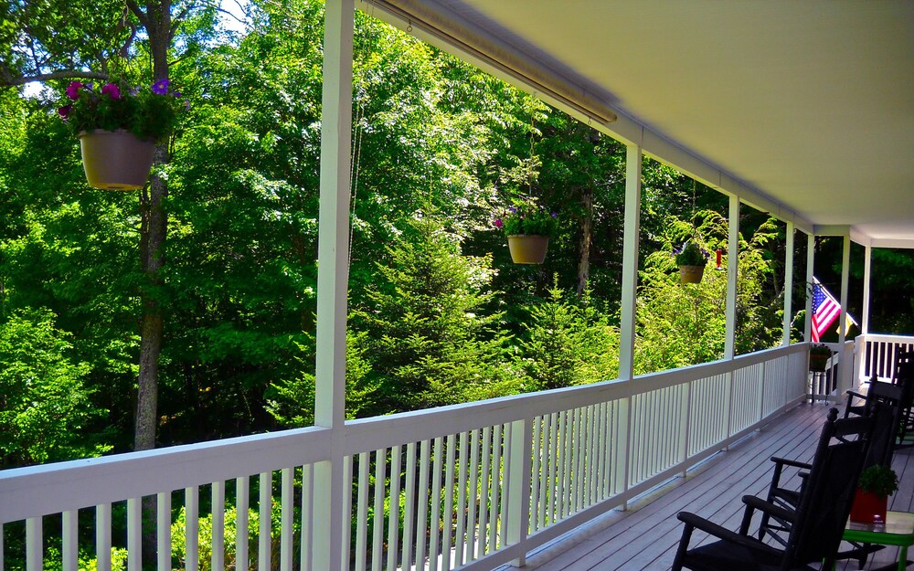 Bald Mountain House Inn at the Wolf Laurel Resort - photo 46