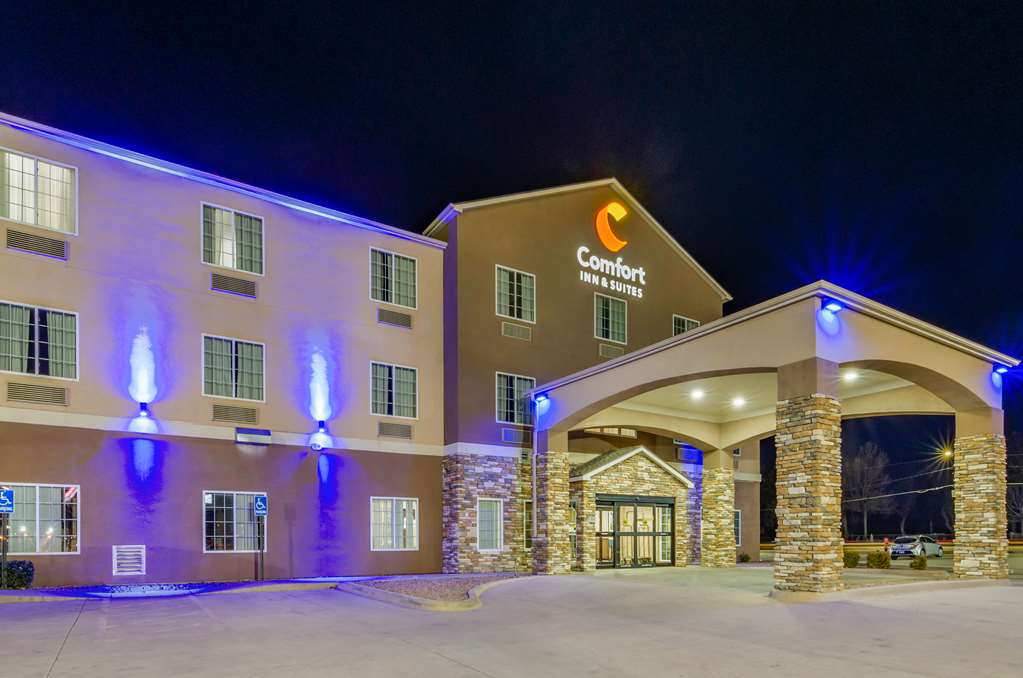 Comfort Inn & Suites near Bethel College - photo 64