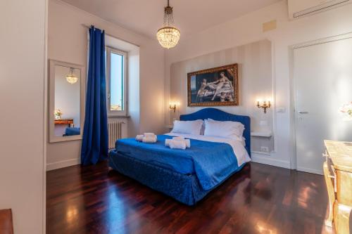 Moma Domus Golden Keys Collection — 4-Star Luxury Hotel in Rome, Italy